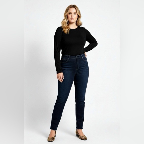 Levi's Denim - Levi's 724 Women's Dark Blue Straight Leg Jeans